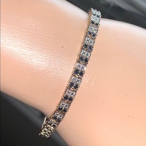 💙BEAUTIFUL TENNIS BRACELET 💙! Diamond/Sapphires!